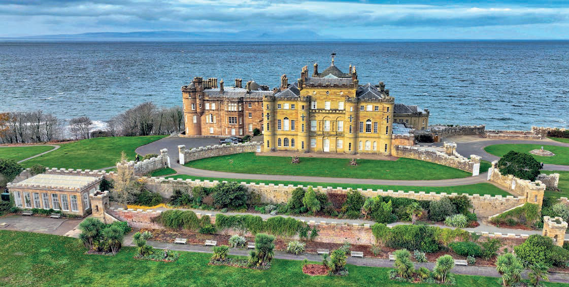 Culzean castle is dramatically situated on a cliff high
above the sea on the Ayrshire coast a favourite of excurion with coach company Lochs and Glens Holidays