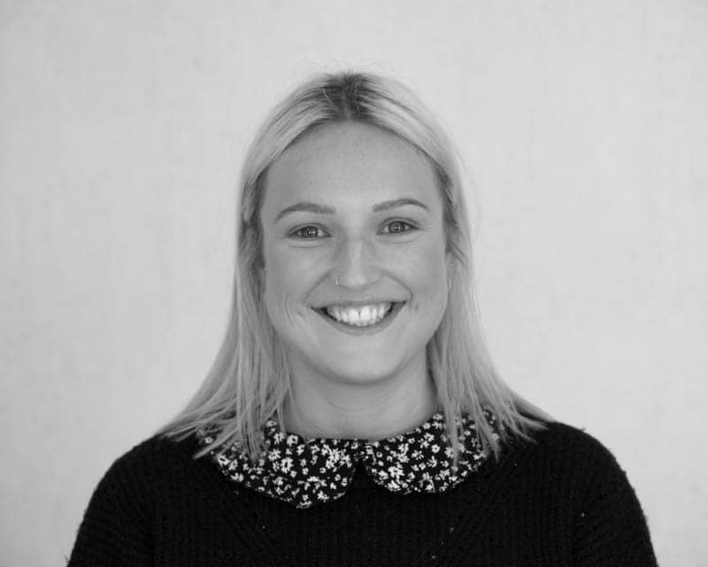 Portrait of Kirsty office team member.