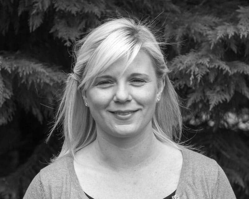 Portrait of Pamela office team member.
